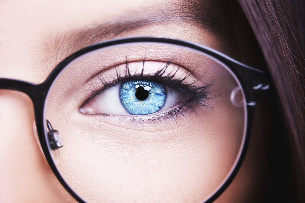 Do okulisty czy optometrysty, gdy oczy niedomagają?